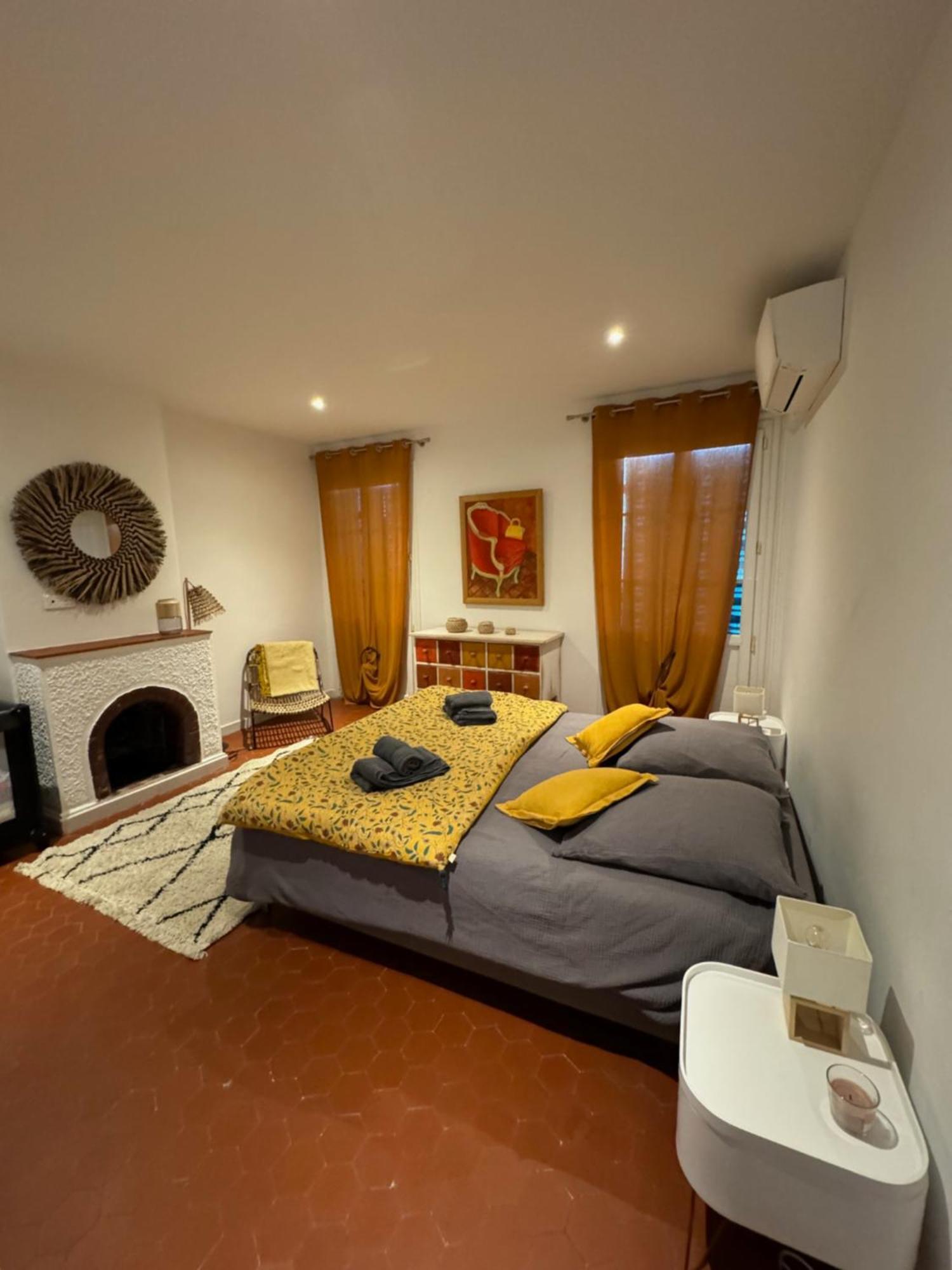 Maison De Village Renovee Avec Vue Mer Exceptionnelle Sainte-Maxime Dış mekan fotoğraf